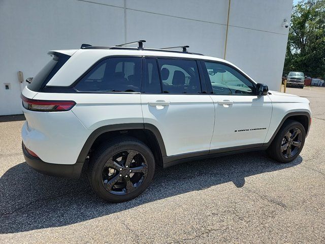 2022 Jeep Grand Cherokee Altitude