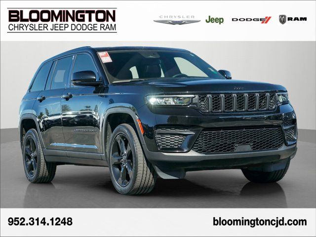 2022 Jeep Grand Cherokee Altitude