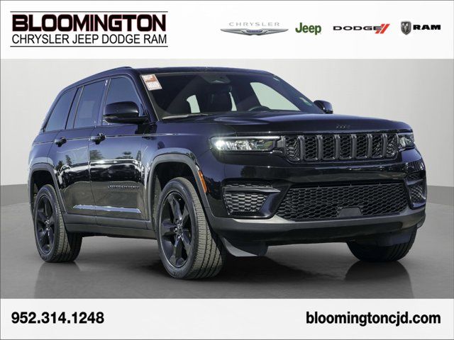 2022 Jeep Grand Cherokee Altitude