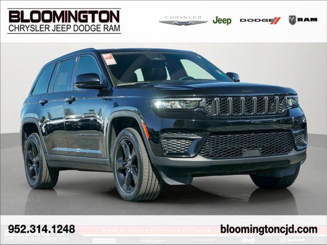 2022 Jeep Grand Cherokee Altitude