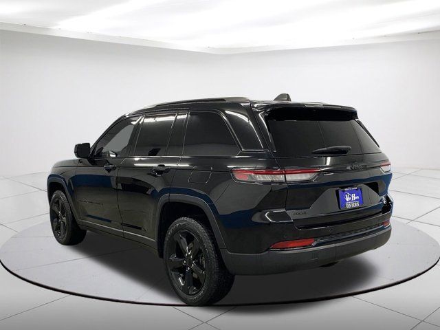 2022 Jeep Grand Cherokee Altitude