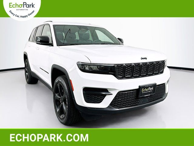 2022 Jeep Grand Cherokee Altitude