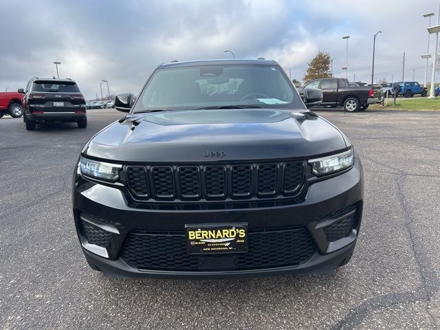 2022 Jeep Grand Cherokee Altitude