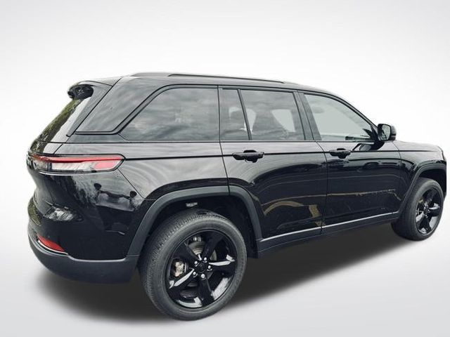 2022 Jeep Grand Cherokee Altitude