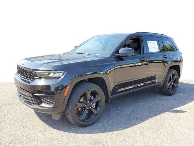 2022 Jeep Grand Cherokee Altitude