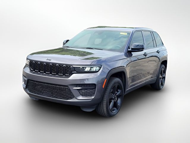 2022 Jeep Grand Cherokee Altitude