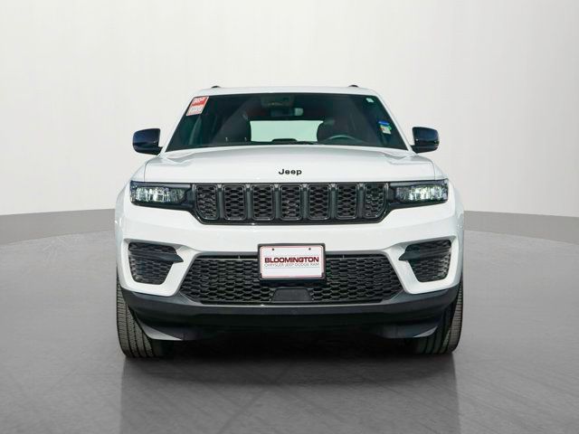 2022 Jeep Grand Cherokee Altitude