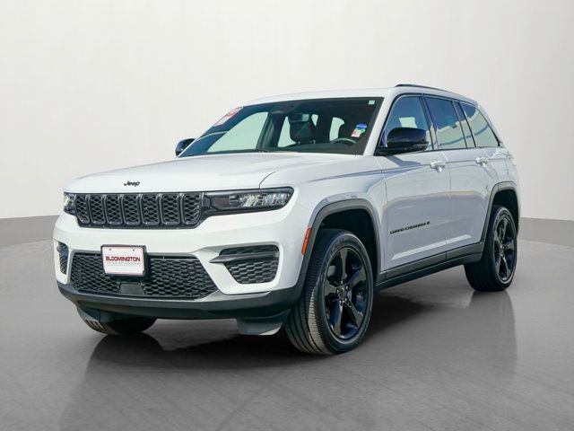 2022 Jeep Grand Cherokee Altitude