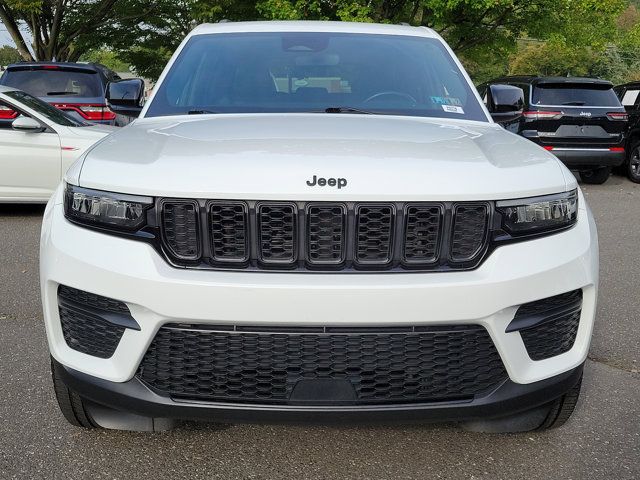 2022 Jeep Grand Cherokee Altitude