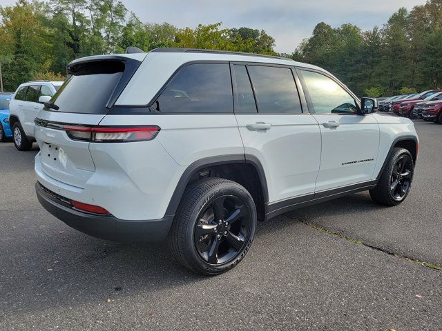 2022 Jeep Grand Cherokee Altitude