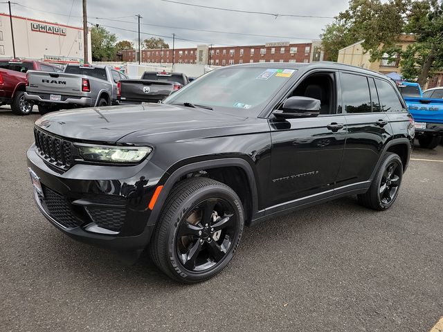 2022 Jeep Grand Cherokee Altitude