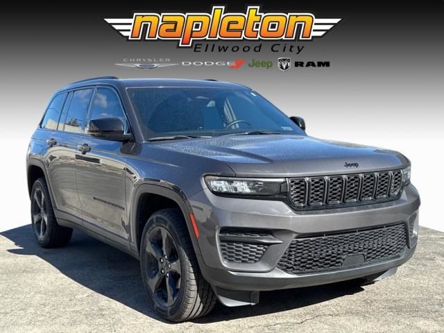 2022 Jeep Grand Cherokee Altitude