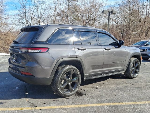 2022 Jeep Grand Cherokee Altitude