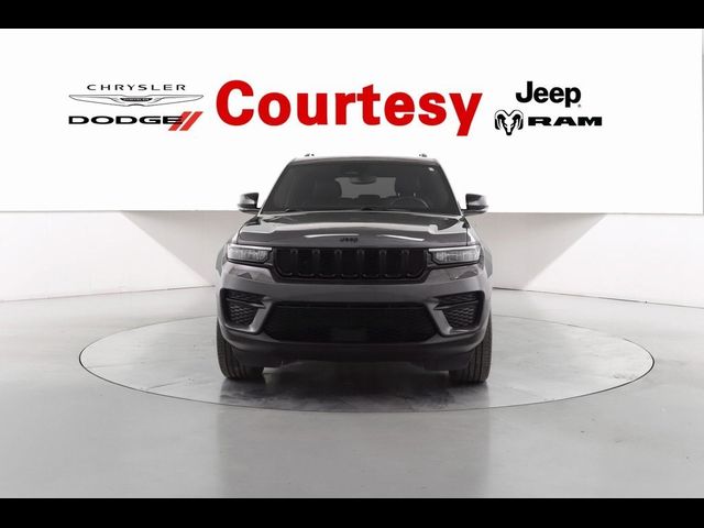 2022 Jeep Grand Cherokee Altitude