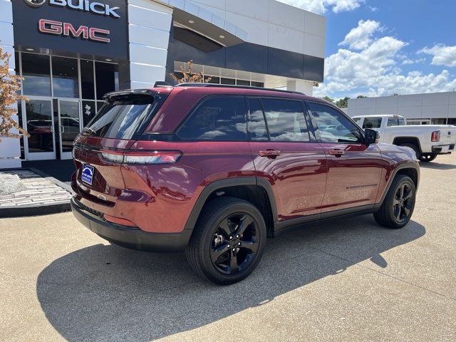 2022 Jeep Grand Cherokee Altitude