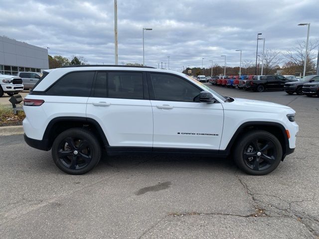 2022 Jeep Grand Cherokee Altitude