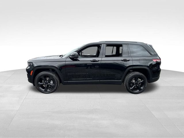 2022 Jeep Grand Cherokee Altitude