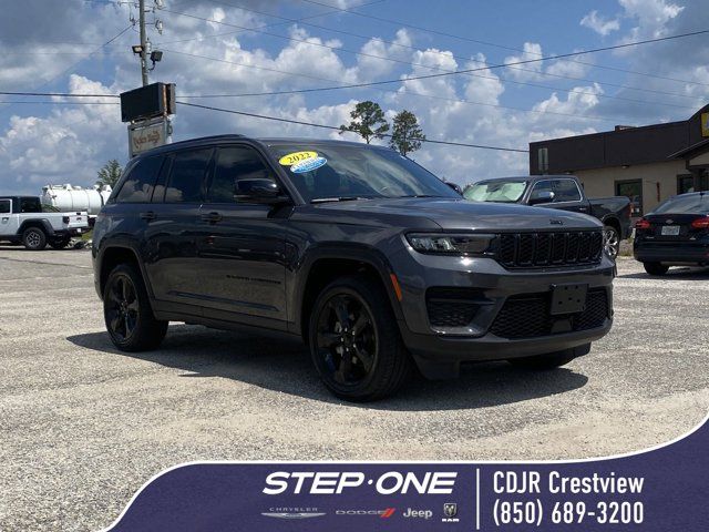 2022 Jeep Grand Cherokee Altitude