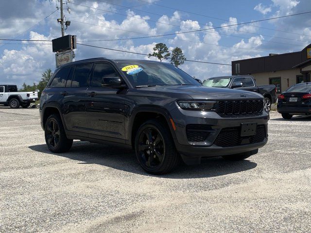 2022 Jeep Grand Cherokee Altitude