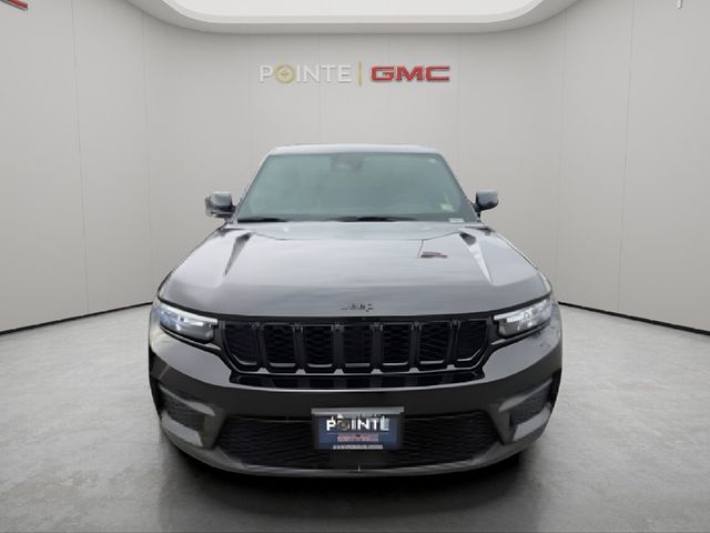 2022 Jeep Grand Cherokee Altitude