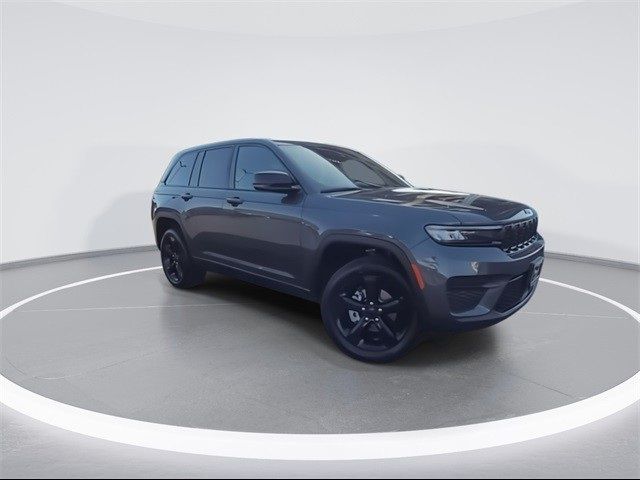 2022 Jeep Grand Cherokee Altitude