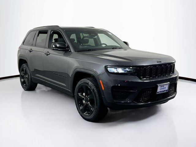 2022 Jeep Grand Cherokee Altitude