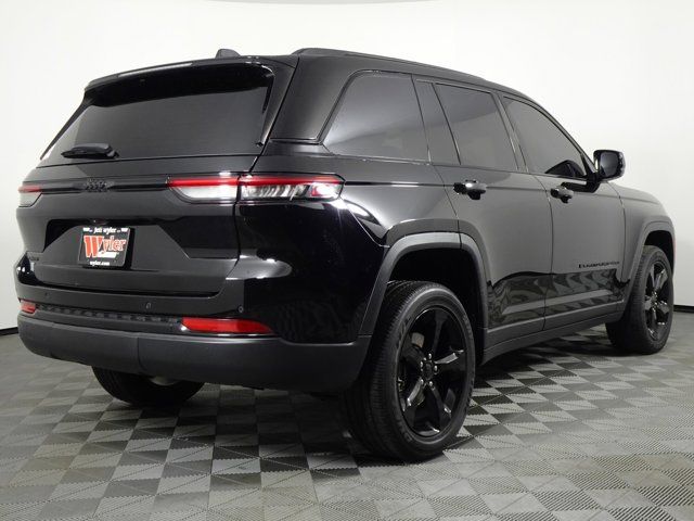 2022 Jeep Grand Cherokee Altitude