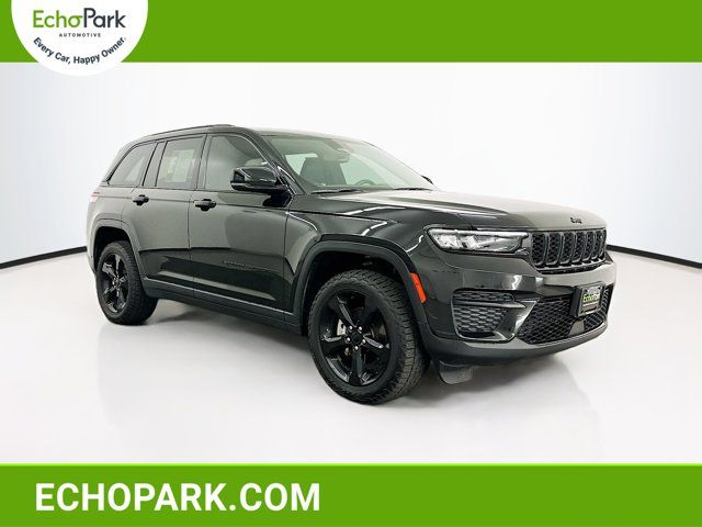 2022 Jeep Grand Cherokee Altitude