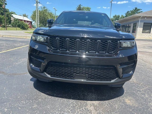 2022 Jeep Grand Cherokee Altitude