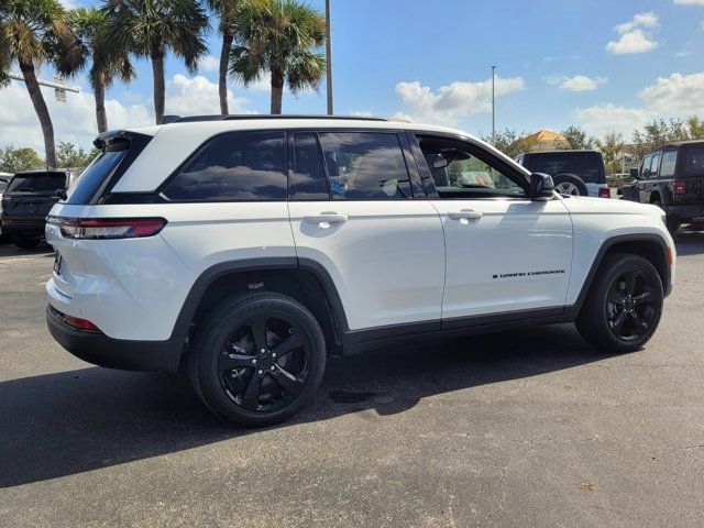 2022 Jeep Grand Cherokee Altitude