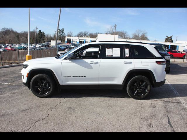 2022 Jeep Grand Cherokee Altitude