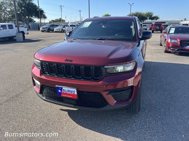 2022 Jeep Grand Cherokee Altitude