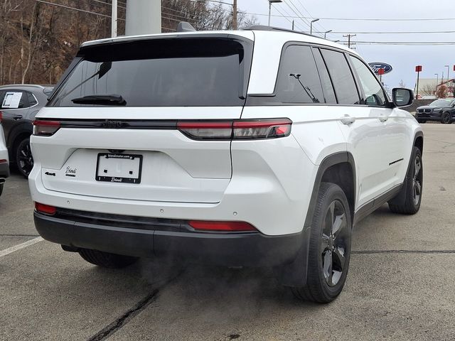 2022 Jeep Grand Cherokee Altitude