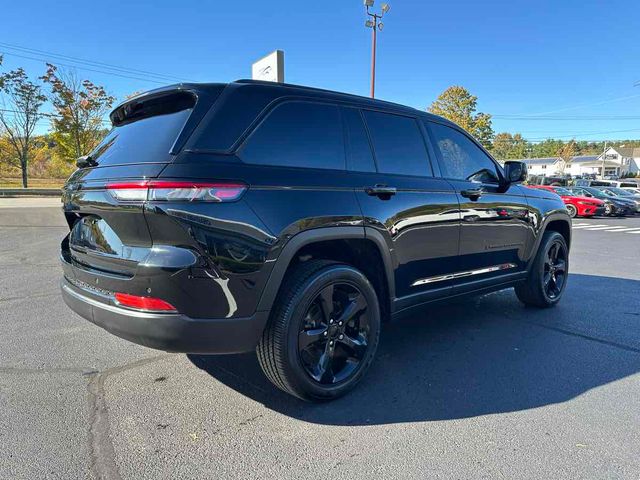 2022 Jeep Grand Cherokee Altitude