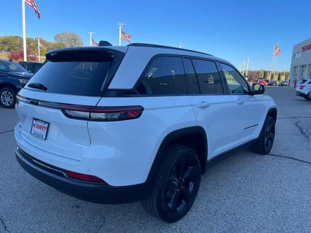 2022 Jeep Grand Cherokee Altitude