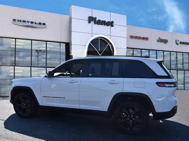 2022 Jeep Grand Cherokee Altitude