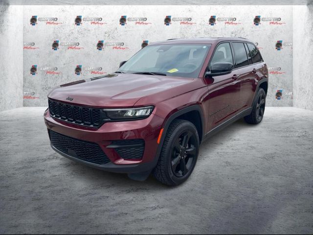 2022 Jeep Grand Cherokee Altitude