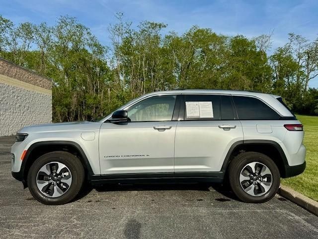 2022 Jeep Grand Cherokee 4xe Base