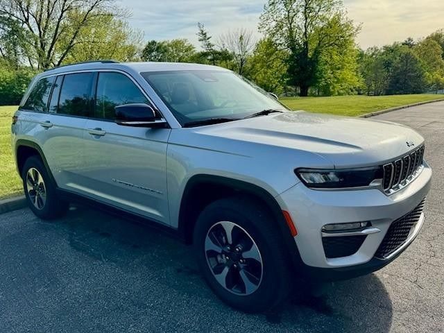 2022 Jeep Grand Cherokee 4xe Base