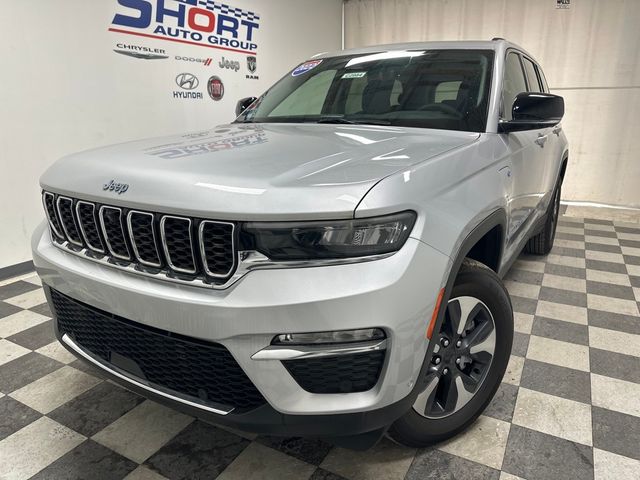 2022 Jeep Grand Cherokee 4xe Base