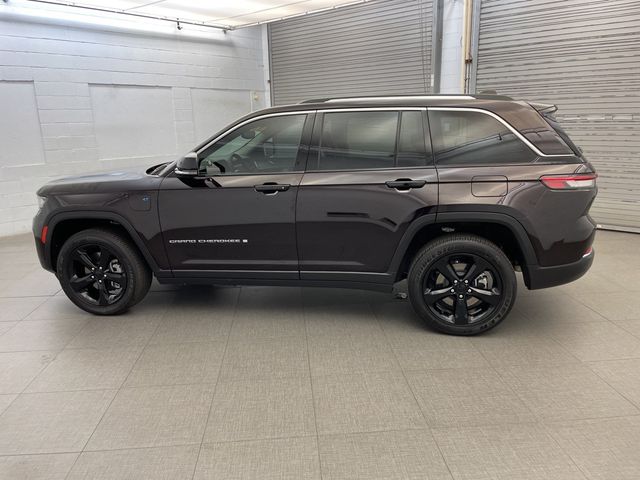 2022 Jeep Grand Cherokee 4xe Base