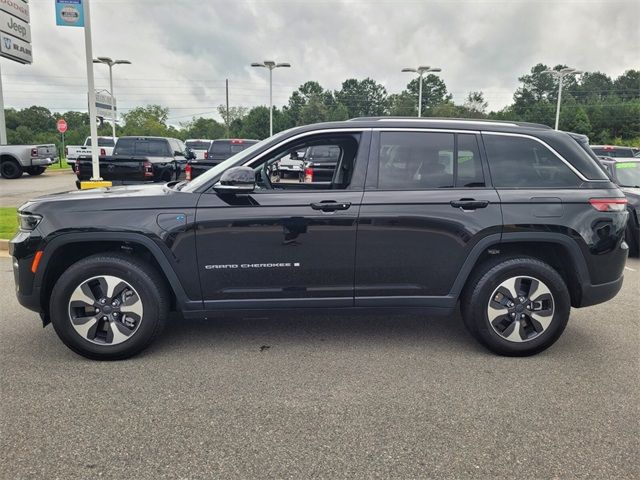 2022 Jeep Grand Cherokee 4xe Base