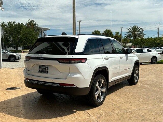 2022 Jeep Grand Cherokee 4xe Base