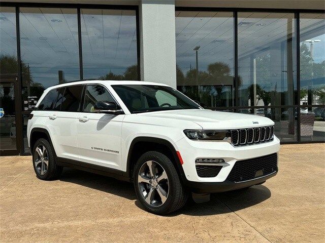 2022 Jeep Grand Cherokee 4xe Base