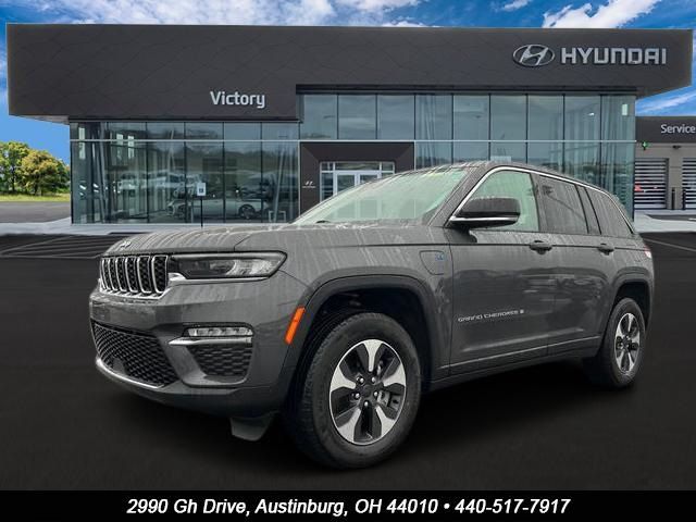 2022 Jeep Grand Cherokee 4xe Base