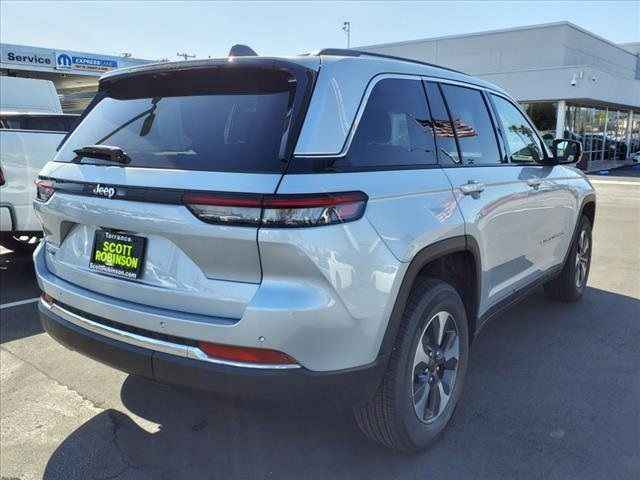 2022 Jeep Grand Cherokee 4xe Base