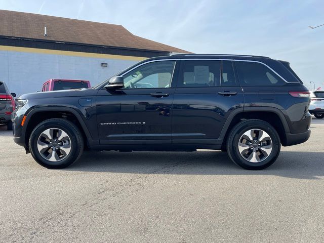 2022 Jeep Grand Cherokee 4xe Base