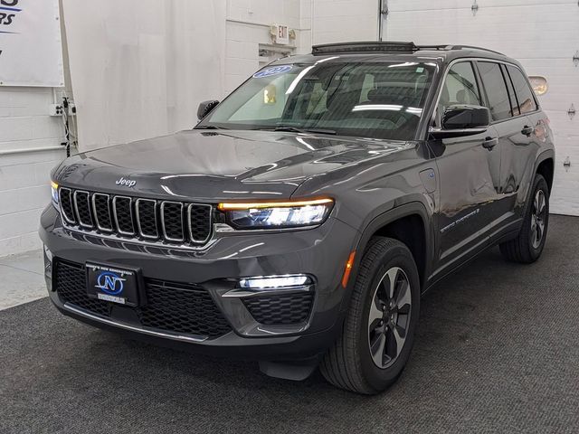 2022 Jeep Grand Cherokee 4xe Base