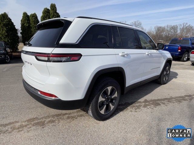 2022 Jeep Grand Cherokee 4xe Base