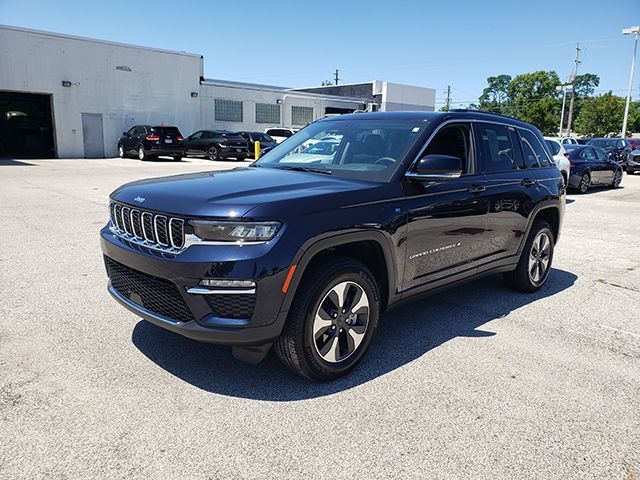 2022 Jeep Grand Cherokee 4xe Base